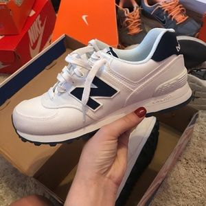 New balance shoes